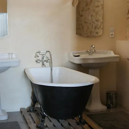 La Garrigue Nocleg ze śniadaniem Galargues